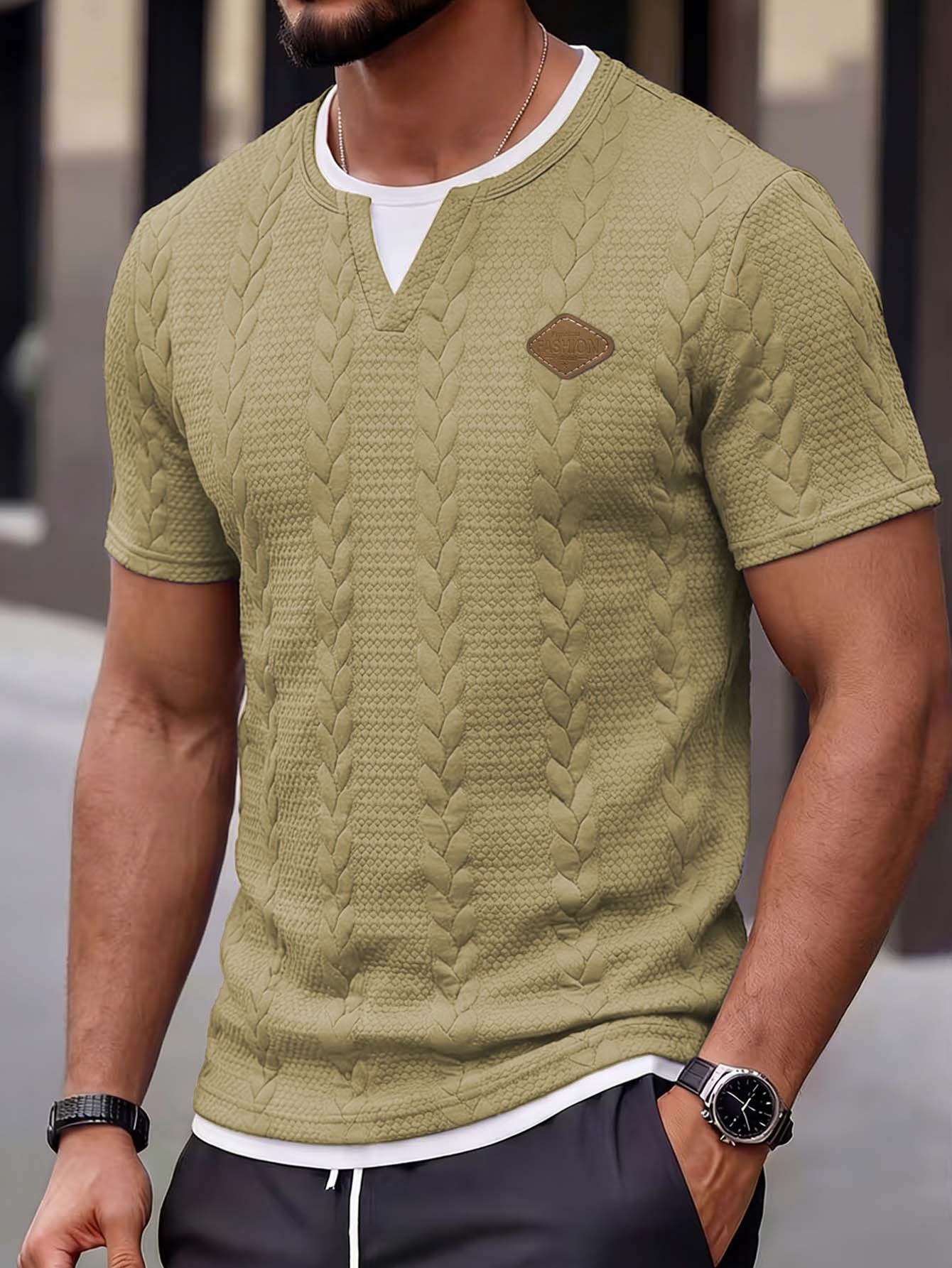 T-shirt uomo in jacquard testurizzato con logo in pelle estate_voghion.com