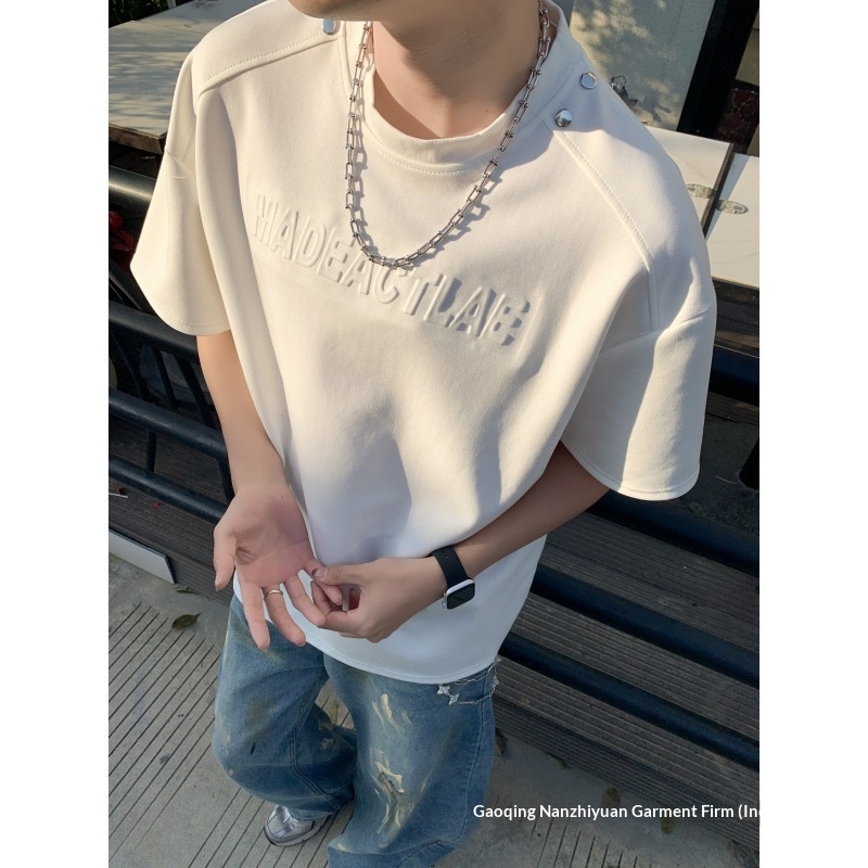 Men's White Printed T-shirt With Rivet Design For Summer Style_voghion.com