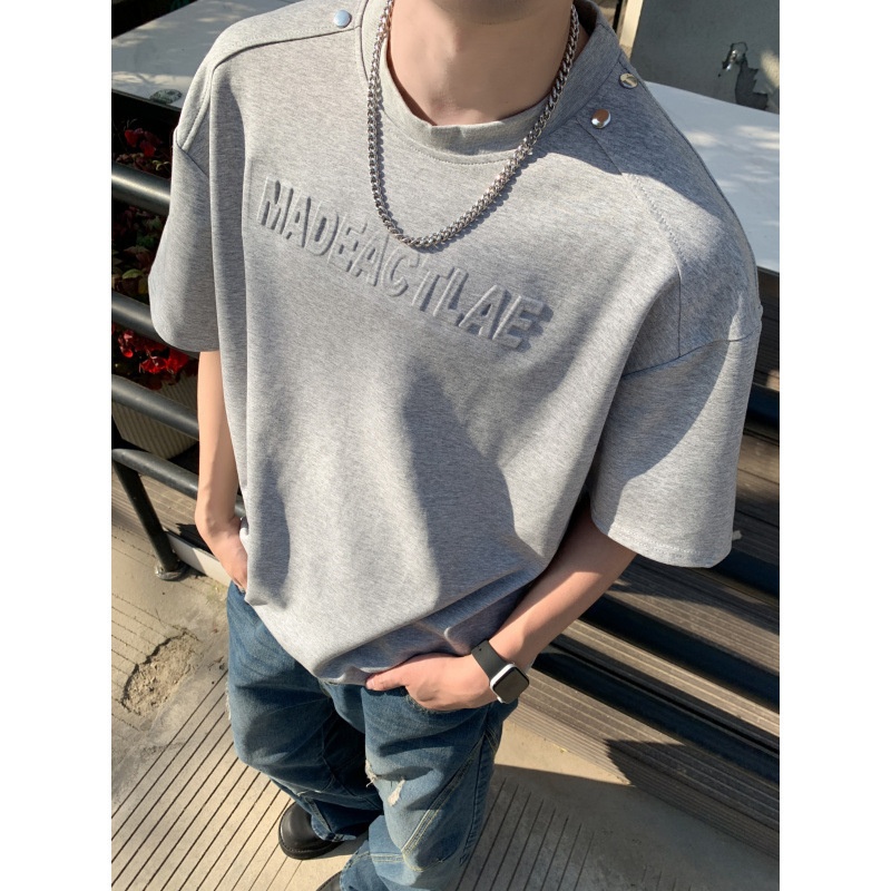 Men's White Printed T-shirt With Rivet Design For Summer Style_voghion.com