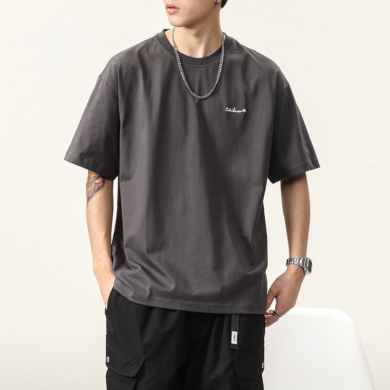 Herr t-shirt i ren bomull i beige som baslager_voghion.com
