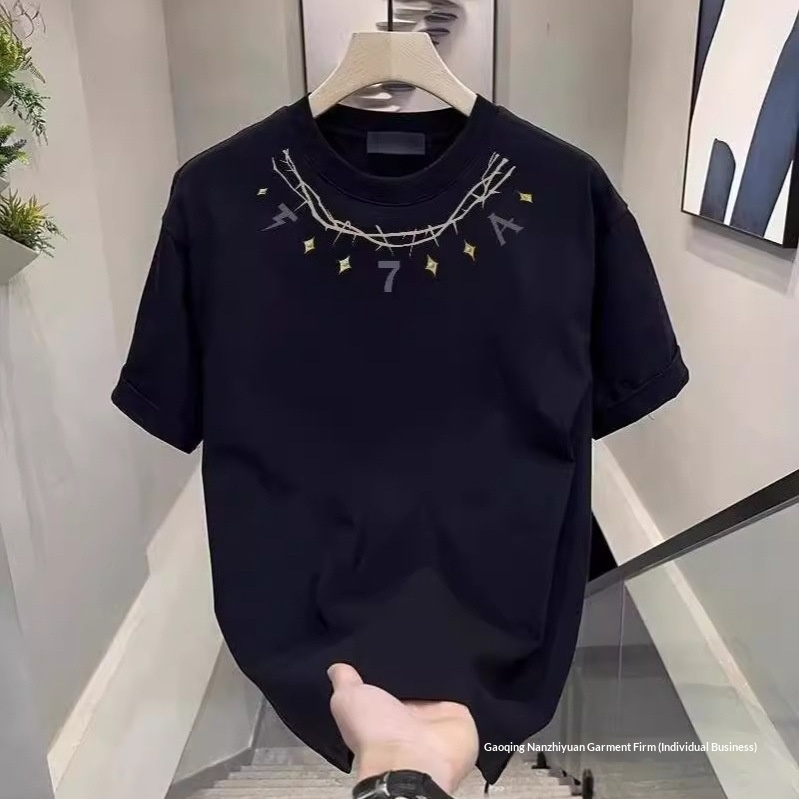 Herr t-shirt i bomull med rund hals och personligt tryck_voghion.com