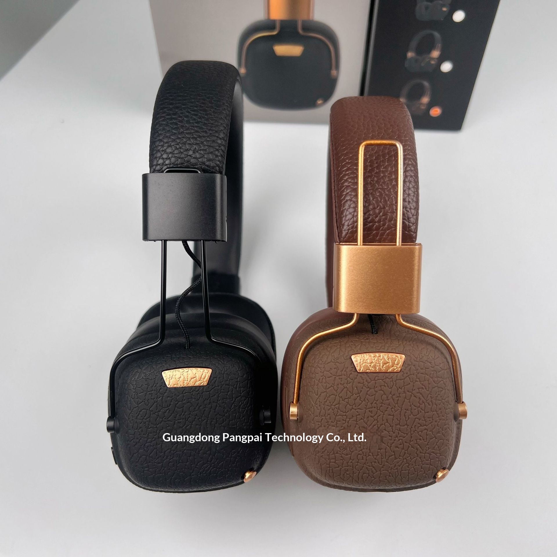 Nuove cuffie Bluetooth wireless over-ear in pelle stile retrò con molteplici effetti sonori e bassi profondi, disponibili in magazzino._voghion.com