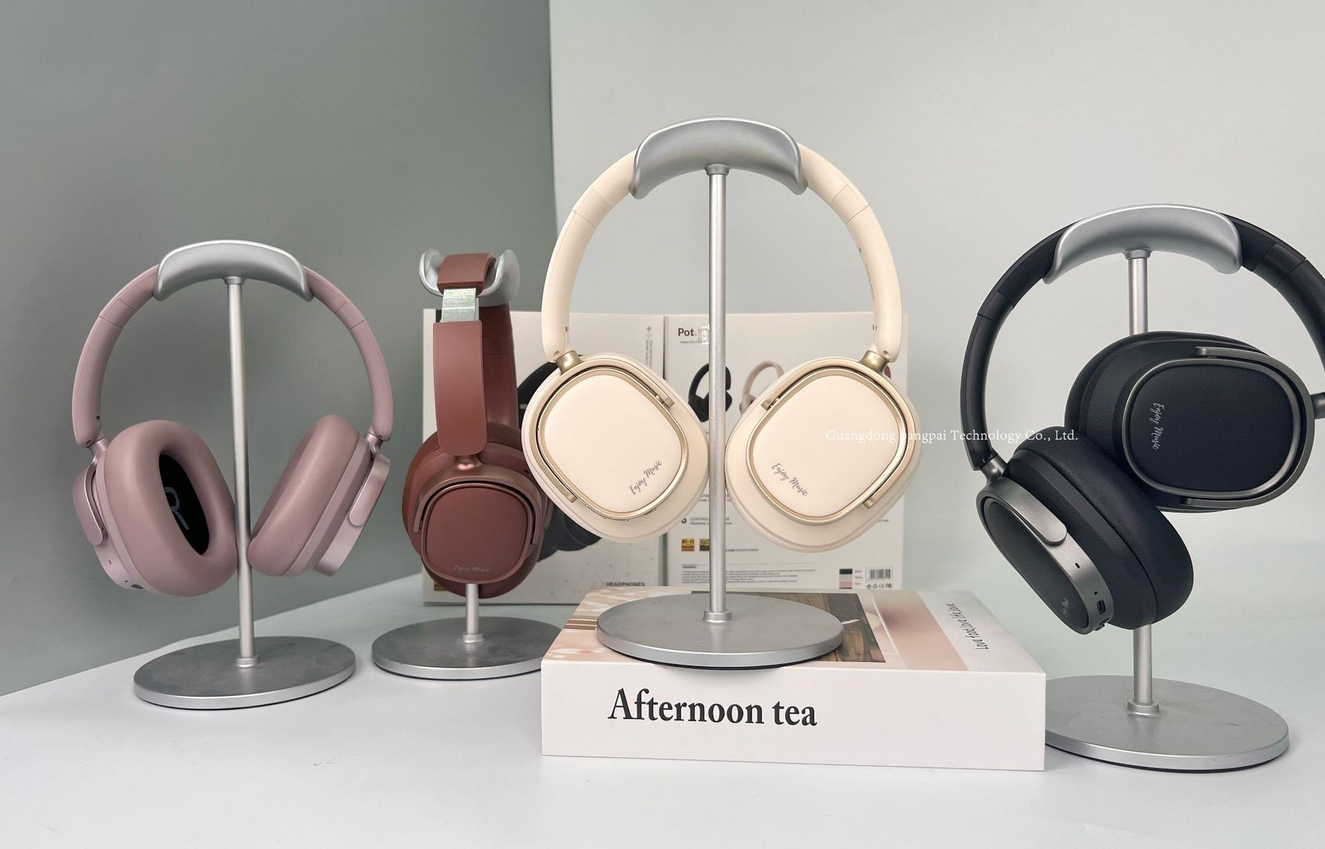 Retro New Active Noise Cancelling Wireless Over-Ear Bluetooth Headphones With Deep Bass Full Coverage Headset_voghion.com