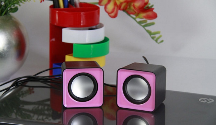 Desktop And Laptop USB Mini Cube Wholesale, Portable Speakers For Computers_voghion.com