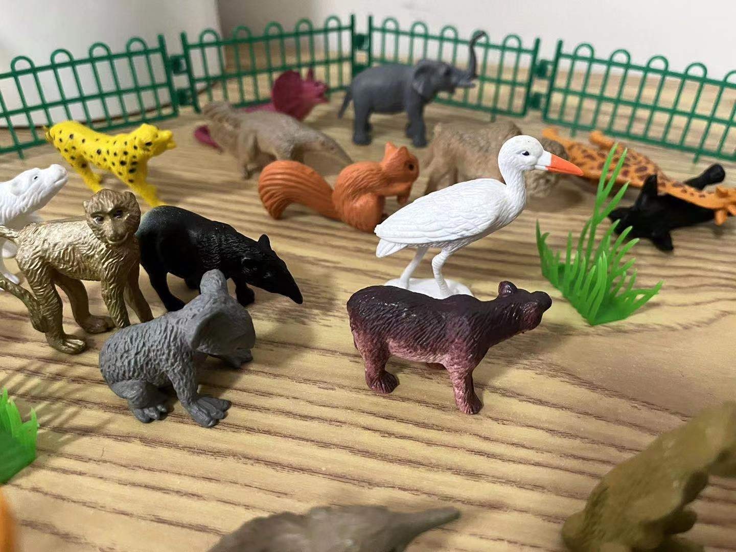 Realistic Wild Animal And Dinosaur Figure Set For Children_voghion.com