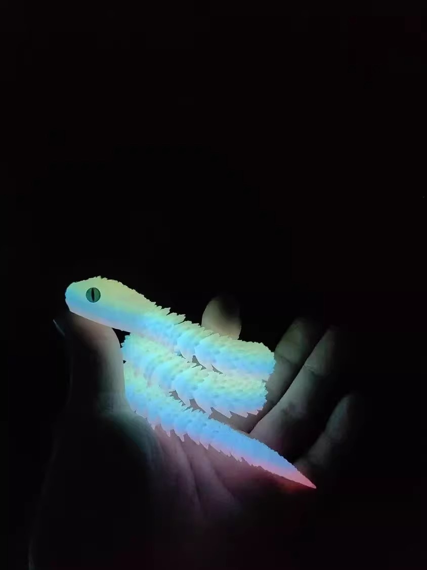 3D Printed Luminous Egg Viper Joint Movable Simulation Small Snake Model Creative Children's Toy Figurine Display_voghion.com